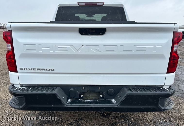 image for item NJ9452 2019 Chevrolet Silverado 1500 Crew Cab pickup truck