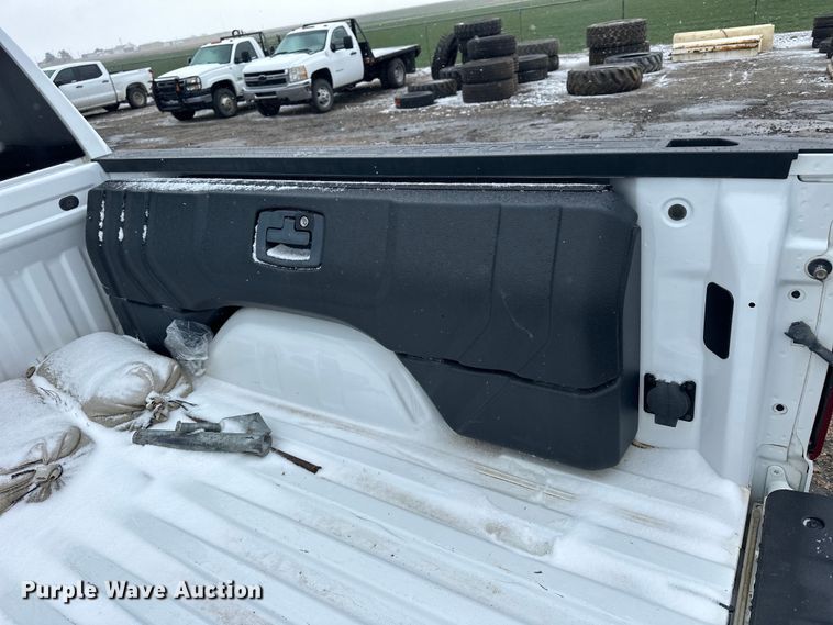 image for item NJ9452 2019 Chevrolet Silverado 1500 Crew Cab pickup truck