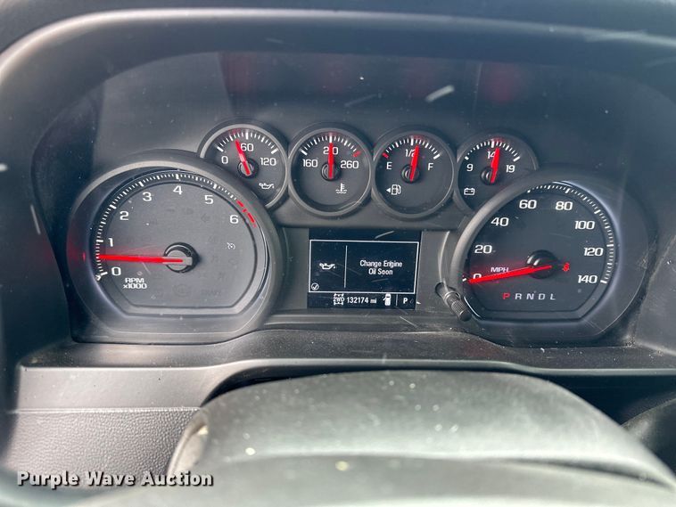 image for item NJ9452 2019 Chevrolet Silverado 1500 Crew Cab pickup truck