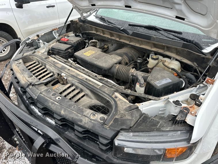 image for item NJ9452 2019 Chevrolet Silverado 1500 Crew Cab pickup truck