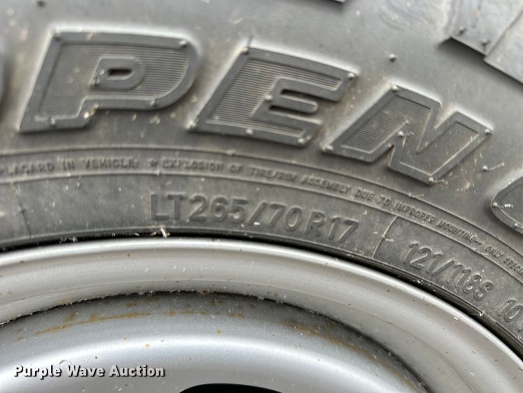 image for item NJ9452 2019 Chevrolet Silverado 1500 Crew Cab pickup truck