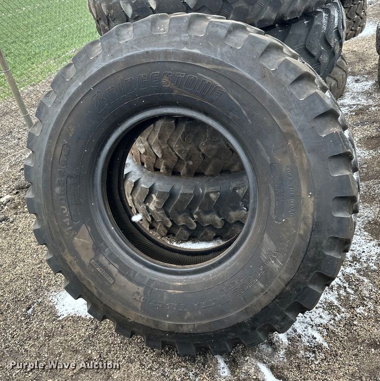 image for item NJ9454 (5) Bridgestone 14.00-24 Tires