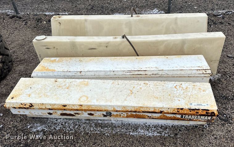 image for item NJ9455 Toolboxes and tanks