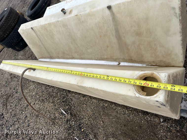 image for item NJ9455 Toolboxes and tanks