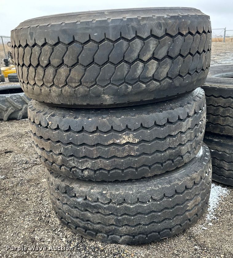 image for item NJ9462 Tires