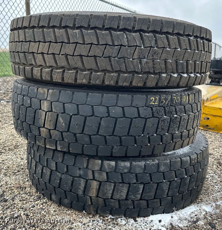 image for item NJ9465 Tires