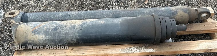 image for item NJ9467 (2) cylinders