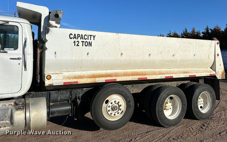 image for item NJ9469 1995 Mack RD600 dump truck