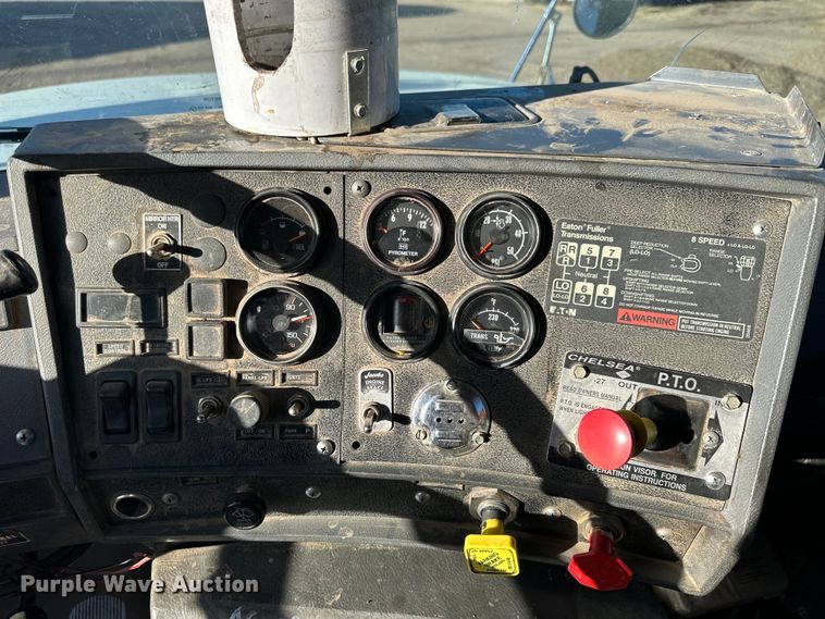 image for item NJ9469 1995 Mack RD600 dump truck