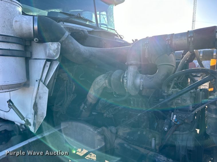 image for item NJ9469 1995 Mack RD600 dump truck