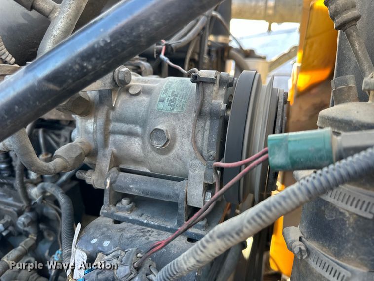 image for item NJ9469 1995 Mack RD600 dump truck