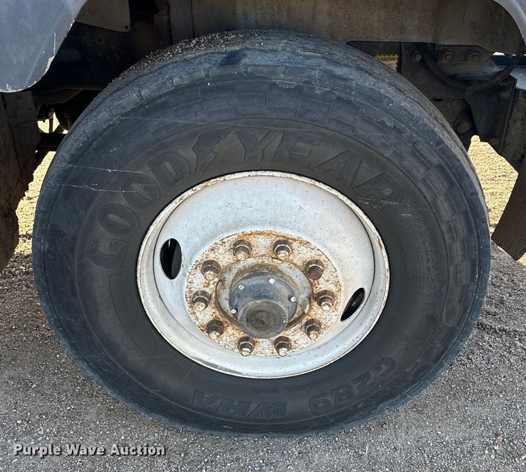 image for item NJ9469 1995 Mack RD600 dump truck