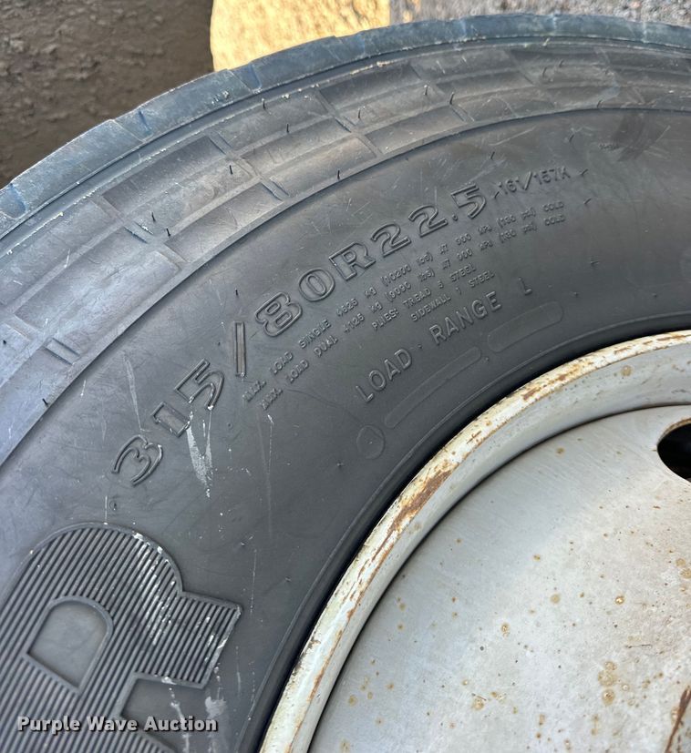 image for item NJ9469 1995 Mack RD600 dump truck