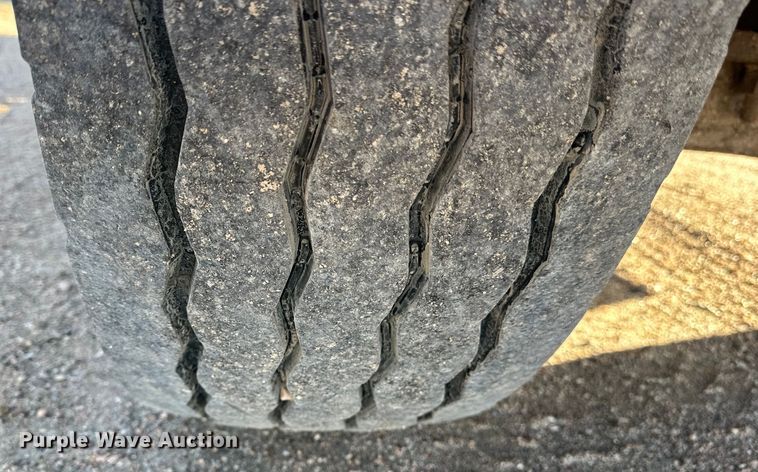 image for item NJ9469 1995 Mack RD600 dump truck