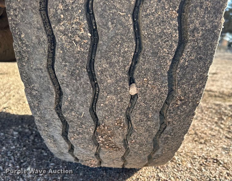 image for item NJ9469 1995 Mack RD600 dump truck