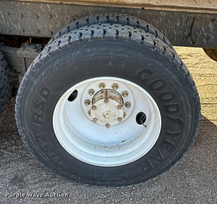 image for item NJ9469 1995 Mack RD600 dump truck