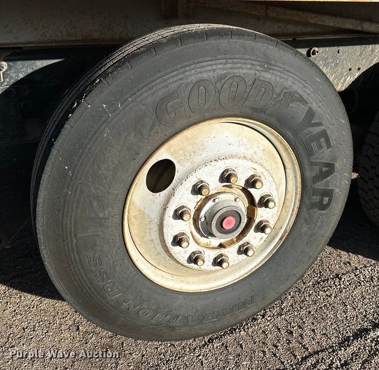 image for item NJ9469 1995 Mack RD600 dump truck