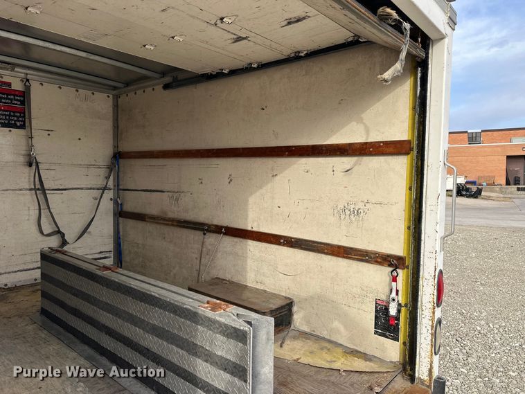 image for item NJ9473 1994 GMC Vandura 3500 box truck