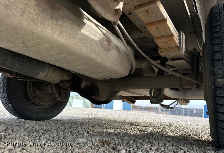 image for item NJ9473 1994 GMC Vandura 3500 box truck