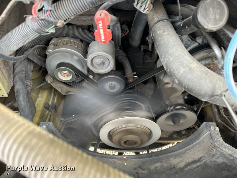 image for item NJ9473 1994 GMC Vandura 3500 box truck