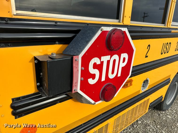 image for item NJ9474 2015 Thomas Built 051MS school bus