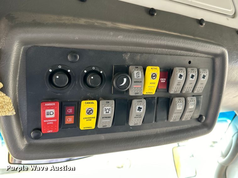 image for item NJ9474 2015 Thomas Built 051MS school bus