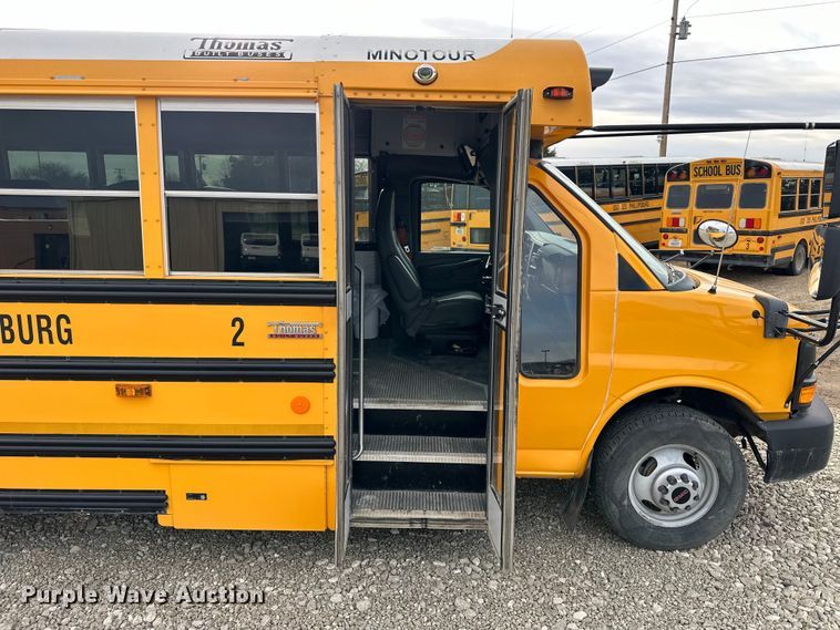 image for item NJ9474 2015 Thomas Built 051MS school bus