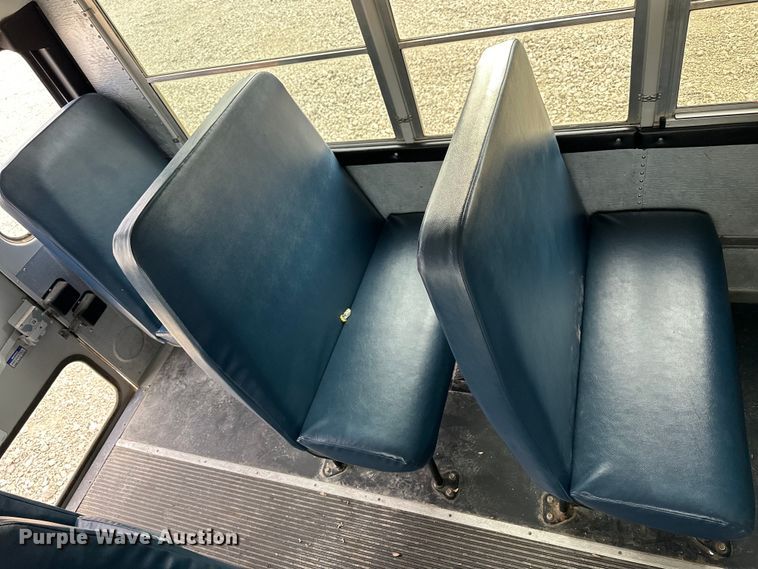 image for item NJ9474 2015 Thomas Built 051MS school bus