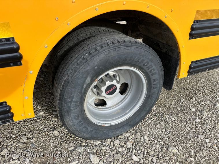 image for item NJ9474 2015 Thomas Built 051MS school bus