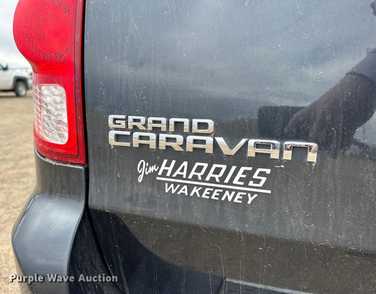 image for item NJ9479 2013 Dodge Grand Caravan van