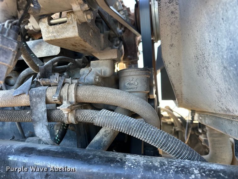 image for item NJ9497 2001 Mack CH613 semi truck