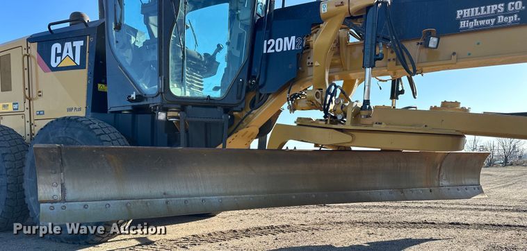 image for item NJ9500 2014 Caterpiller 120M2 motor grader