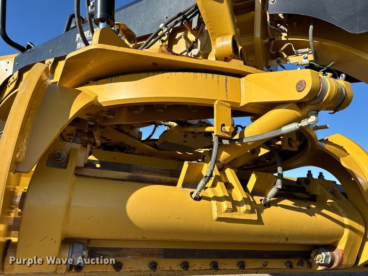 image for item NJ9500 2014 Caterpiller 120M2 motor grader