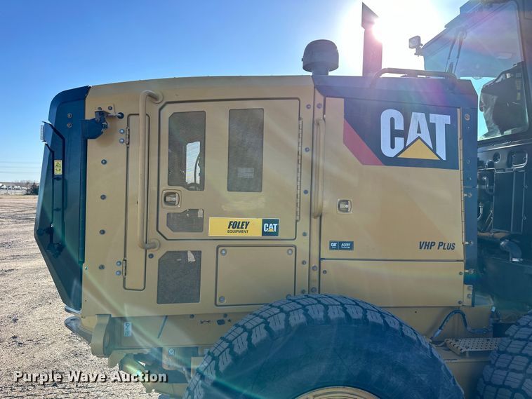 image for item NJ9500 2014 Caterpiller 120M2 motor grader