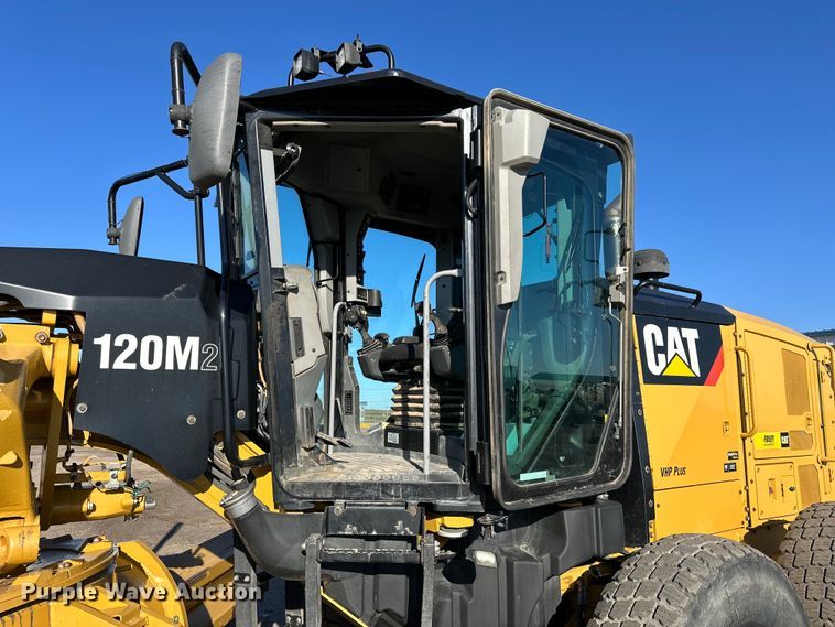 image for item NJ9500 2014 Caterpiller 120M2 motor grader