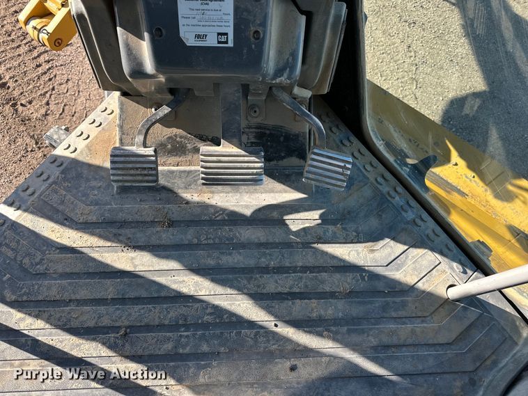 image for item NJ9500 2014 Caterpiller 120M2 motor grader