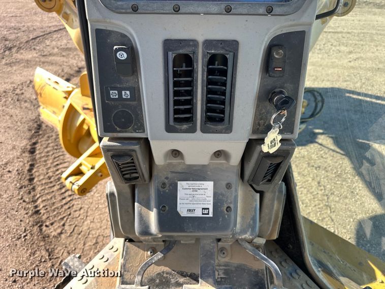 image for item NJ9500 2014 Caterpiller 120M2 motor grader