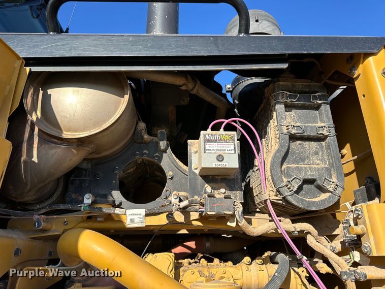 image for item NJ9500 2014 Caterpiller 120M2 motor grader