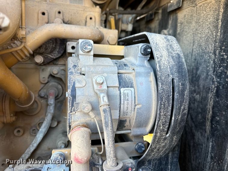 image for item NJ9500 2014 Caterpiller 120M2 motor grader