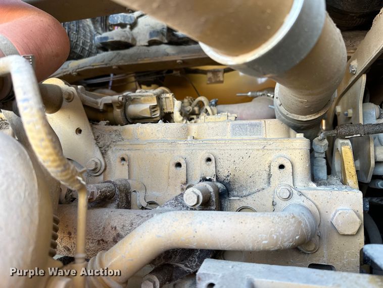 image for item NJ9500 2014 Caterpiller 120M2 motor grader