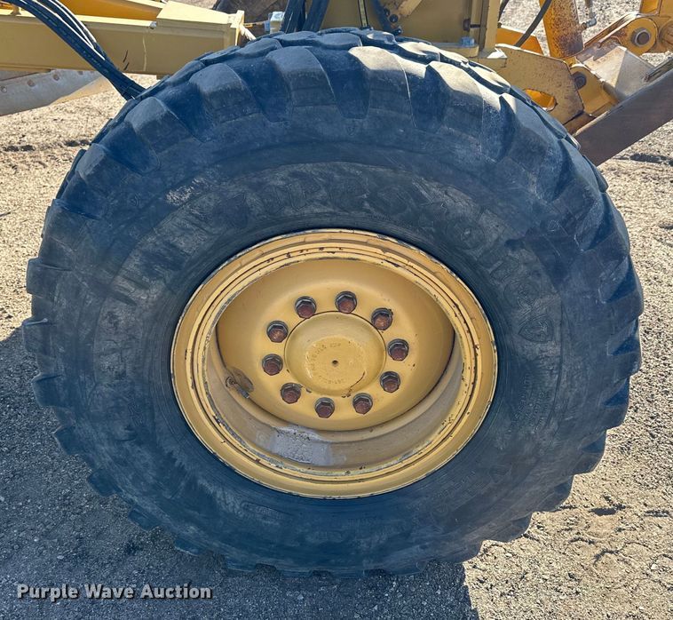 image for item NJ9500 2014 Caterpiller 120M2 motor grader