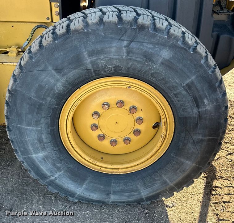 image for item NJ9500 2014 Caterpiller 120M2 motor grader