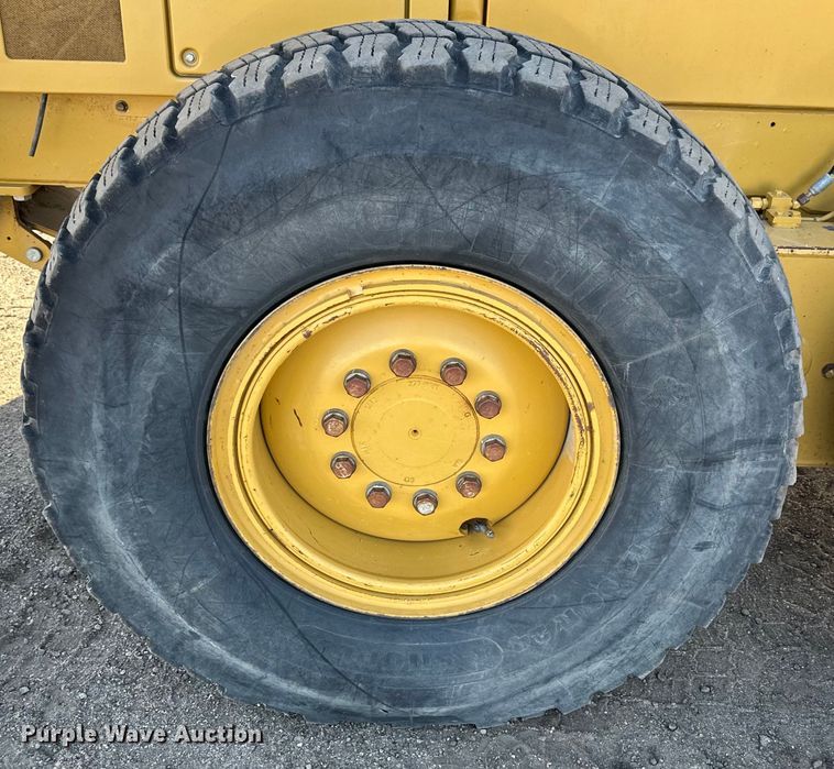 image for item NJ9500 2014 Caterpiller 120M2 motor grader