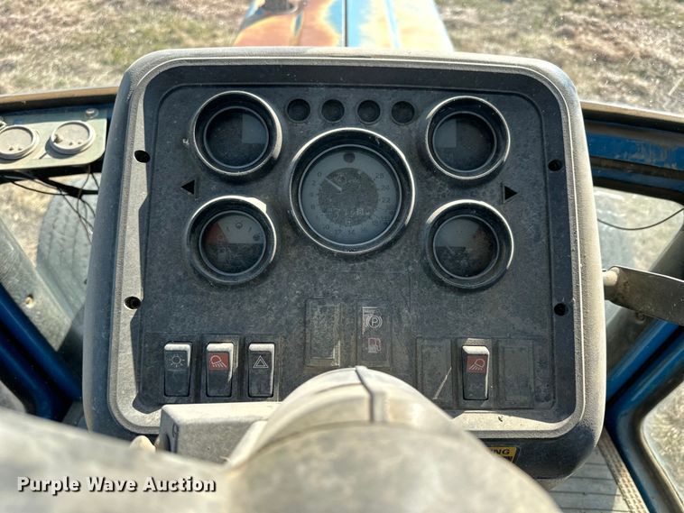 image for item NJ9503 1990 Ford 6610 tractor