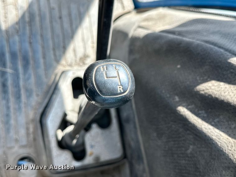 image for item NJ9503 1990 Ford 6610 tractor