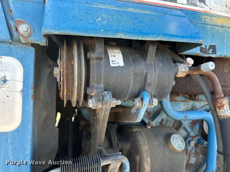 image for item NJ9503 1990 Ford 6610 tractor