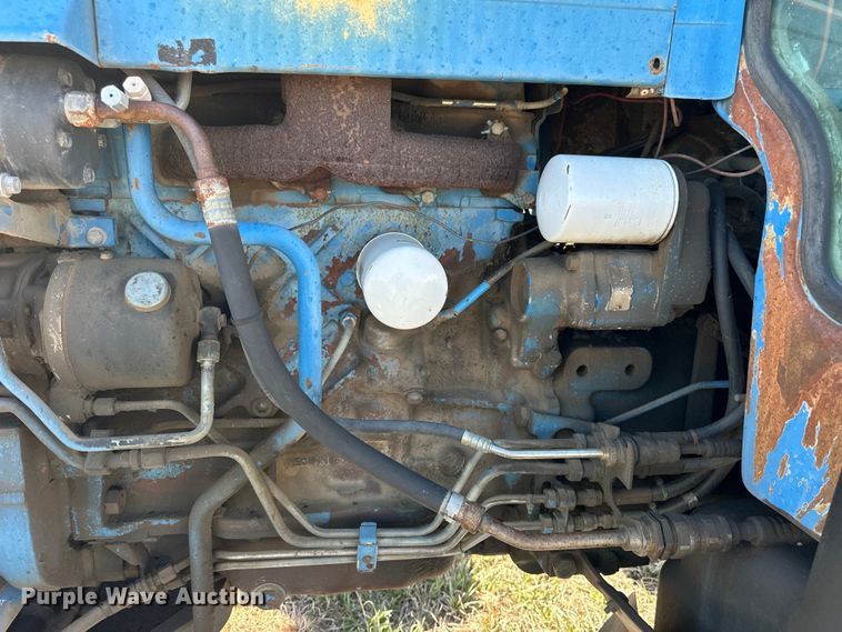 image for item NJ9503 1990 Ford 6610 tractor