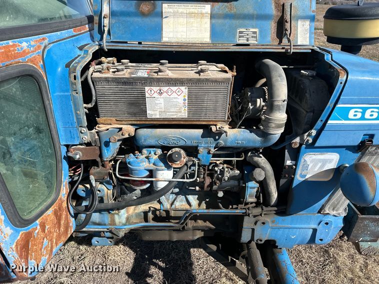 image for item NJ9503 1990 Ford 6610 tractor