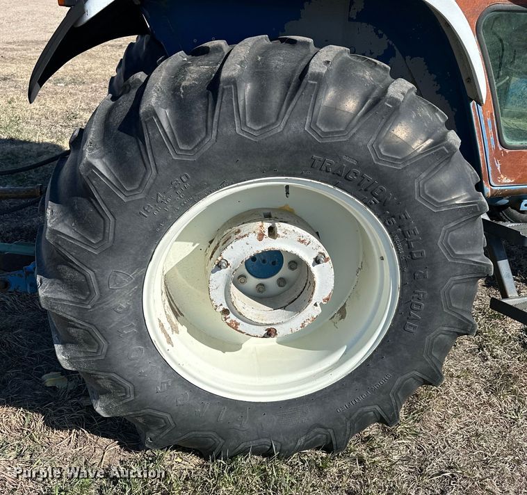image for item NJ9503 1990 Ford 6610 tractor