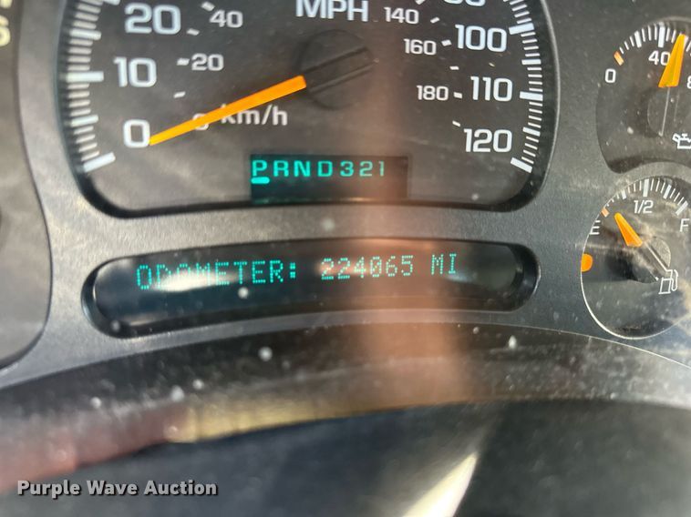 image for item NL9369 2005 GMC  Yukon SUV